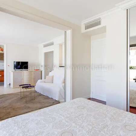 Gray 7f2 * Cannes